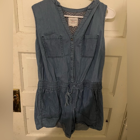 Jumper - Picture 1 of 3